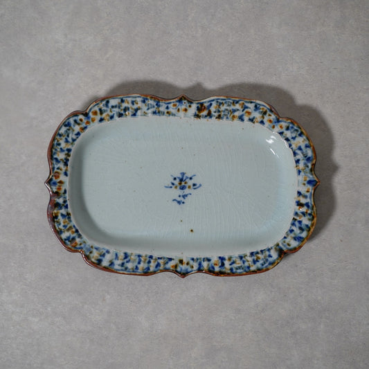 陶房遊　錆青　輪花リム付長方深皿　商品画像1枚目