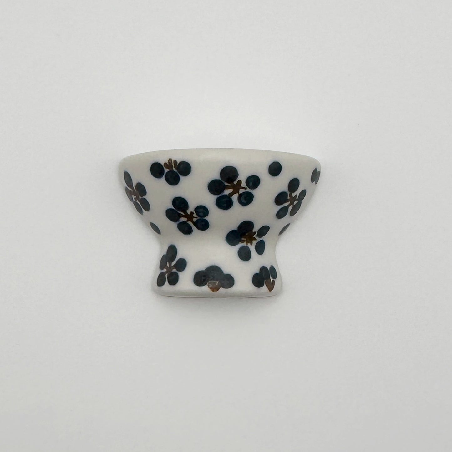 すこし屋　箸置き（茶碗型）青小紋　商品画像1枚目