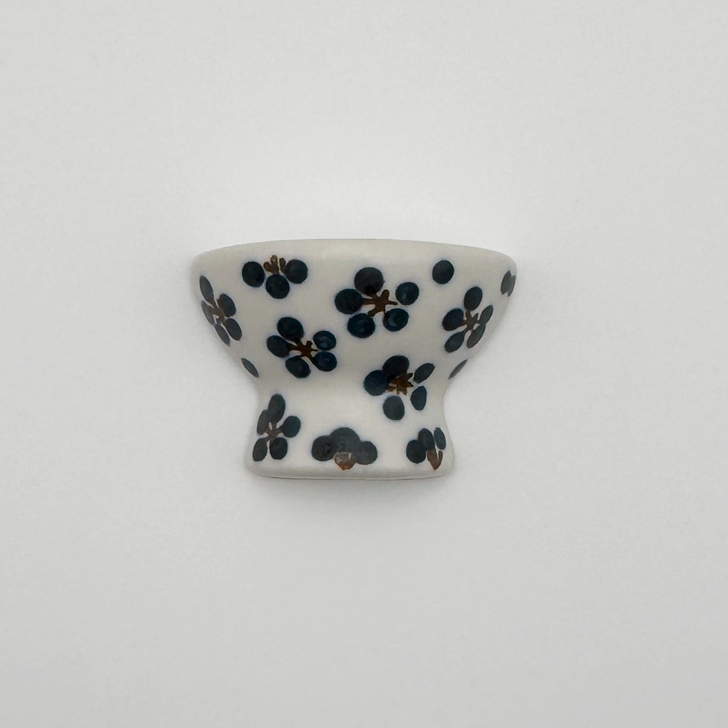 すこし屋　箸置き（茶碗型）青小紋　商品画像1枚目